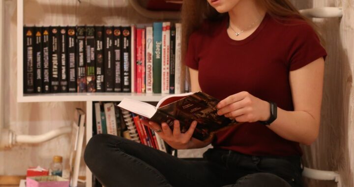 Высоковчанка Мария Никончук: «Самую старую книгу я нашла в библиотеке прабабушки»