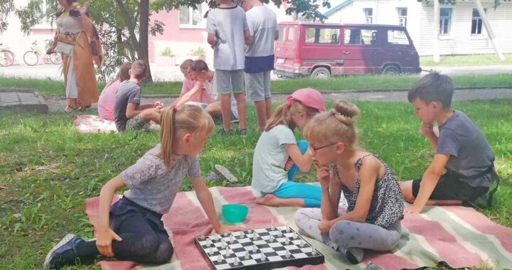 В Каменце начался международный турнир по шахматам