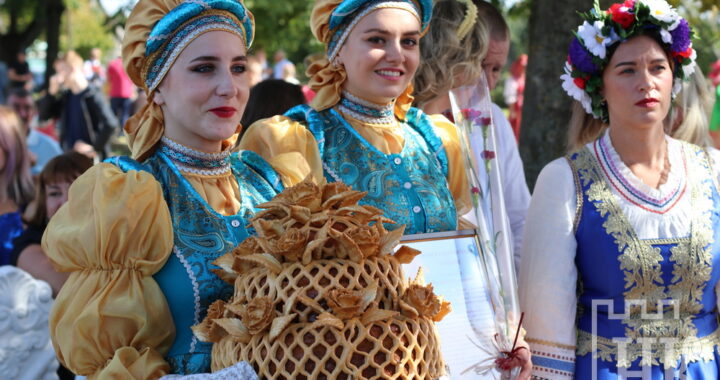 Дожинки в Ходосах. Церемония награждения