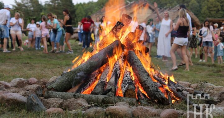 КАМЕНЕЦ ПРИГЛАШАЕТ НА ПОИСКИ ПАПАРАЦЬ-КВЕТКІ