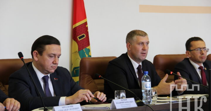 Министр информации оценил работу по патриотическому воспитанию в Каменецком районе