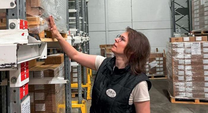 Почти двадцать лет Татьяна Пилипчак работает на сырзаводе в Высоком